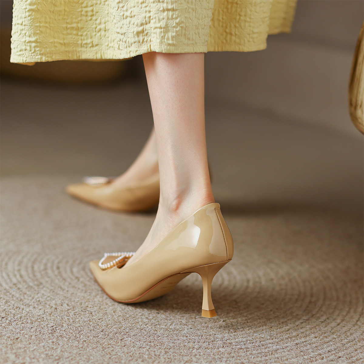 Purchase (W) Luiza Barcelos Kitten Heel Pumps 'Aprikot' X901460