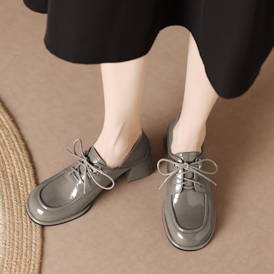 Luiza Barcelos 羊皮革 時尚漆皮繫帶 粗跟 高筒鞋 5cm 女款 卡其綠 Shop Luiza Barcelos 羊皮革 時尚漆皮繫帶 粗跟 高筒鞋 5cm 女款 卡其綠