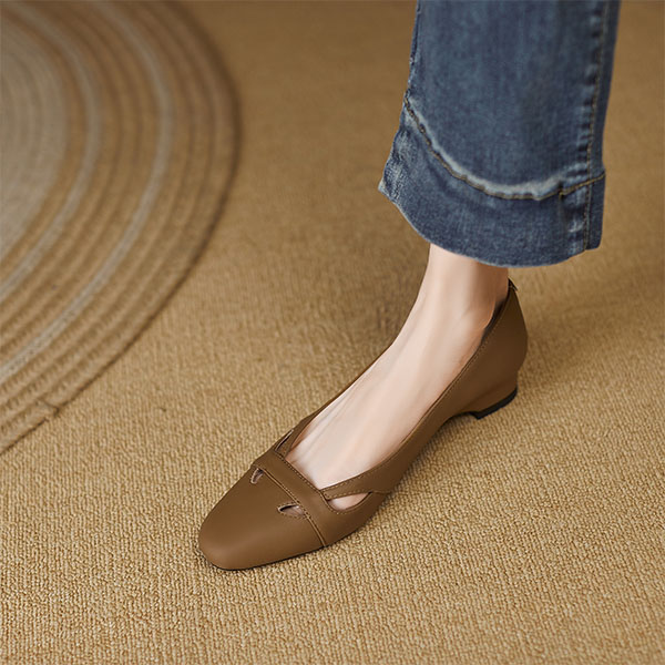 Lookbook (W) Luiza Barcelos Kulit Tumit Tebal Jalinan 'Casual Brown' X9SK0368