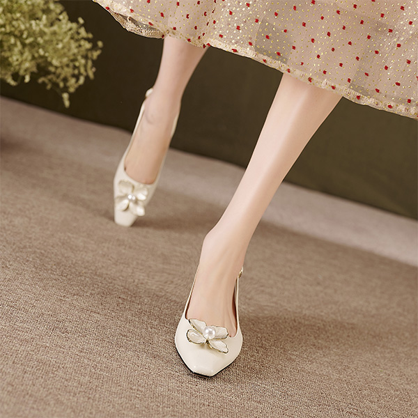Order (W) Luiza Barcelos Heels Chunky Ivory Detail Gesper Kulit. XWP1SK0575