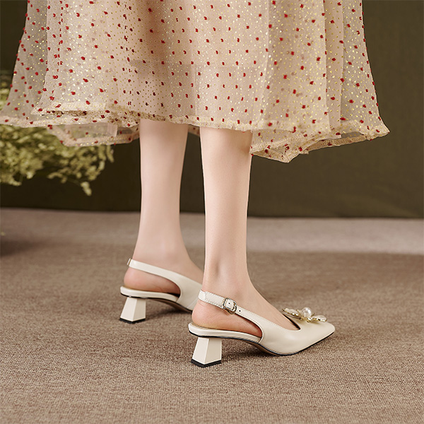 Shop (W) Luiza Barcelos Heels Chunky Ivory Detail Gesper Kulit. XWP1SK0575