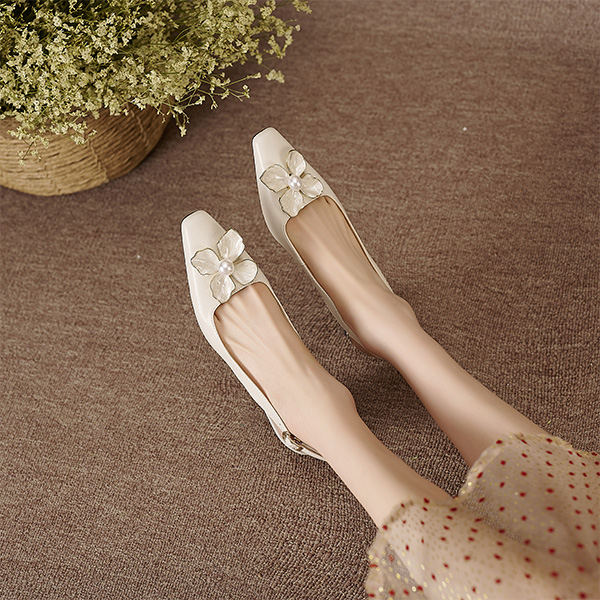 Purchase (W) Luiza Barcelos Heels Chunky Ivory Detail Gesper Kulit. XWP1SK0575