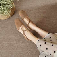 路易莎·巴塞洛斯 皮革 素面閥口舒適 休閒單鞋 女款 杏色 Purchase 路易莎·巴塞洛斯 皮革 素面閥口舒適 休閒單鞋 女款 杏色