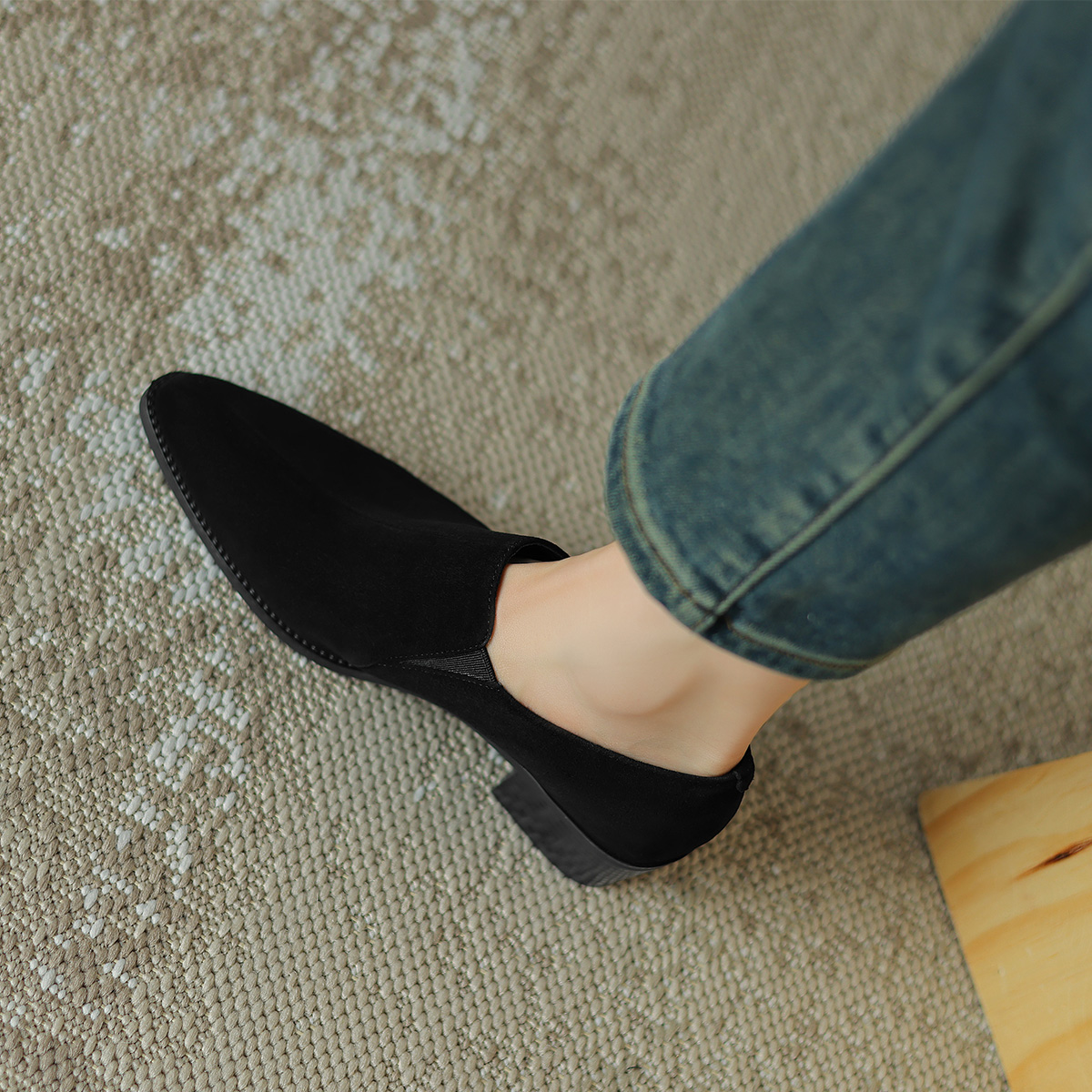 Details for (Women) Luiza Barcelos Leather Pump 'Simple Fashion Chunky Heel' X901895