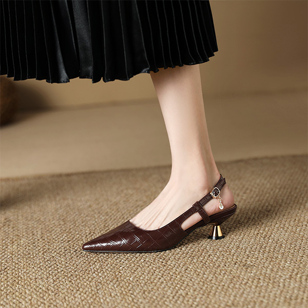 (W) Luiza Barcelos Leather Pumps 'Retro Pointed Toe Brown' 圖 2