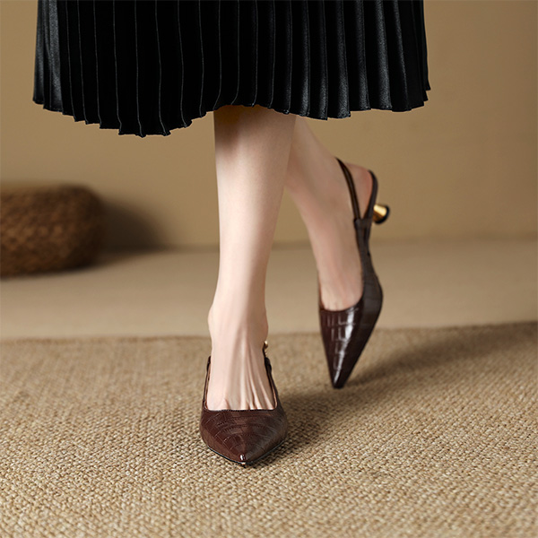 (W) Luiza Barcelos Leather Pumps 'Retro Pointed Toe Brown' 圖 5