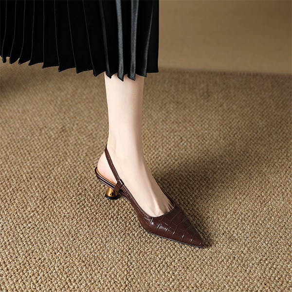 (W) Luiza Barcelos Leather Pumps 'Retro Pointed Toe Brown' 圖 6