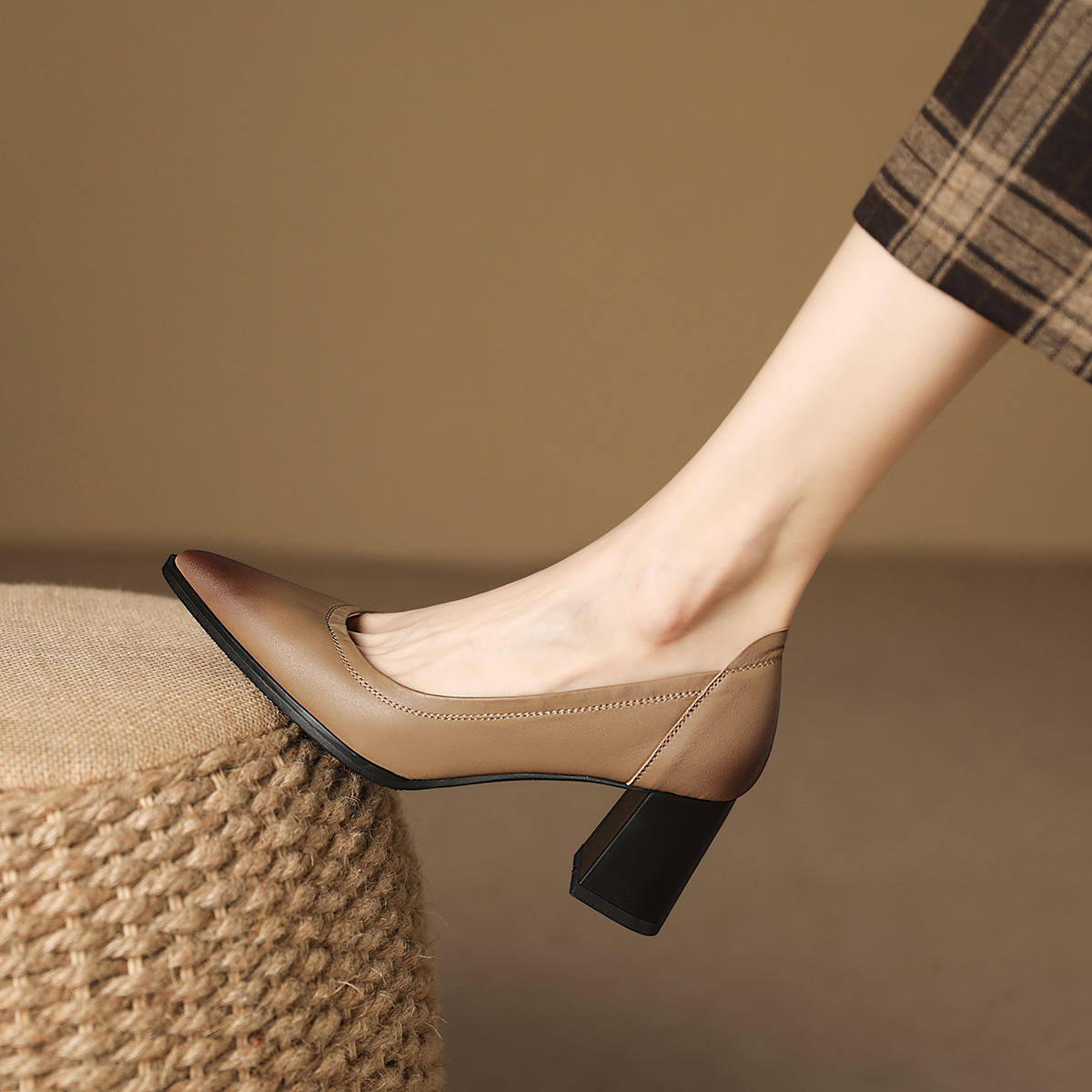 (W) Luiza Barcelos Leather Pumps 'Tan Chunky-Heel' 圖 6