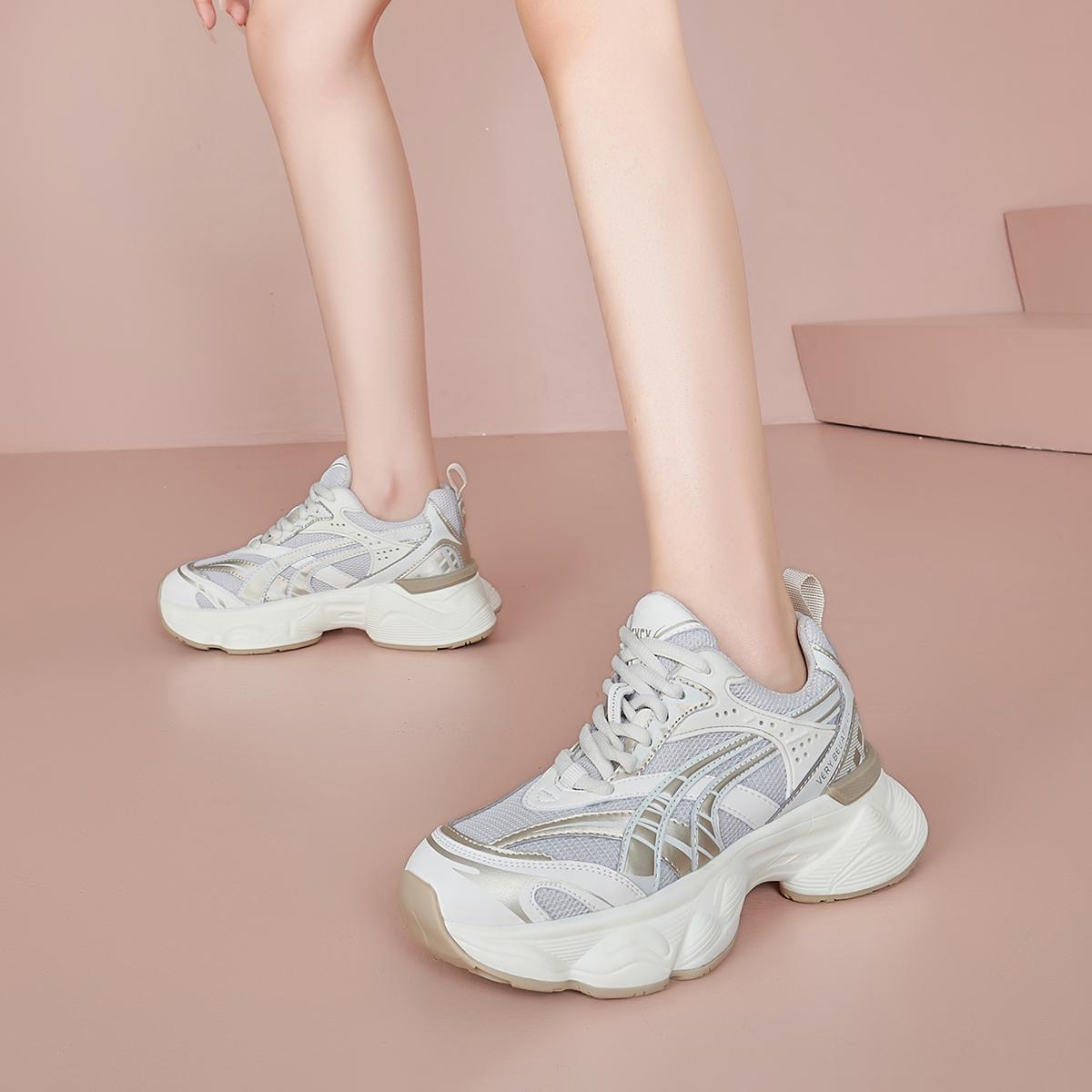 Order (Women) Luiza Barcelos Low-Top 'White Beige' XWP1SK0980