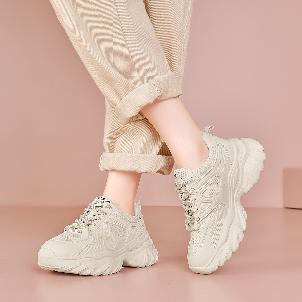 Purchase (W) Luiza Barcelos 女士低帮厚底"米色老爹鞋" XWP1SK1038