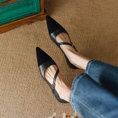 (W) Luiza Barcelos 低跟尖头'黑色通勤拼接'鞋 X901459 Purchase (W) Luiza Barcelos 低跟尖头'黑色通勤拼接'鞋 X901459