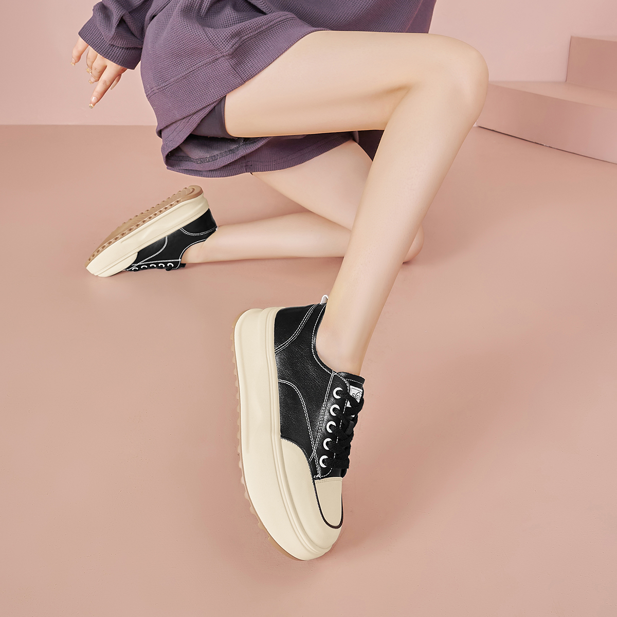 Sizing (Women) Luiza Barcelos Low Top Platform Sneaker 'Black and White Fashion Trend' XWP1SK1035