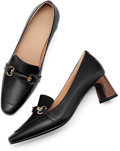 Luiza Barcelos 豬皮 馬銜扣尖頭粗跟高跟鞋 5.5cm 女款 黑色 Purchase Luiza Barcelos 豬皮 馬銜扣尖頭粗跟高跟鞋 5.5cm 女款 黑色