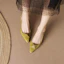 Lookbook Luiza Barcelos 二層牛皮 尖頭搭扣 細跟 高跟鞋 5cm 女款 黃綠色