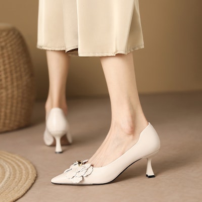 (W) (女性用)ルイザ・バルセロス ポインテッドハイヒール『ベージュボウ』X900972 X900972 Details for (W) (女性用)ルイザ・バルセロス ポインテッドハイヒール『ベージュボウ』X900972 X900972