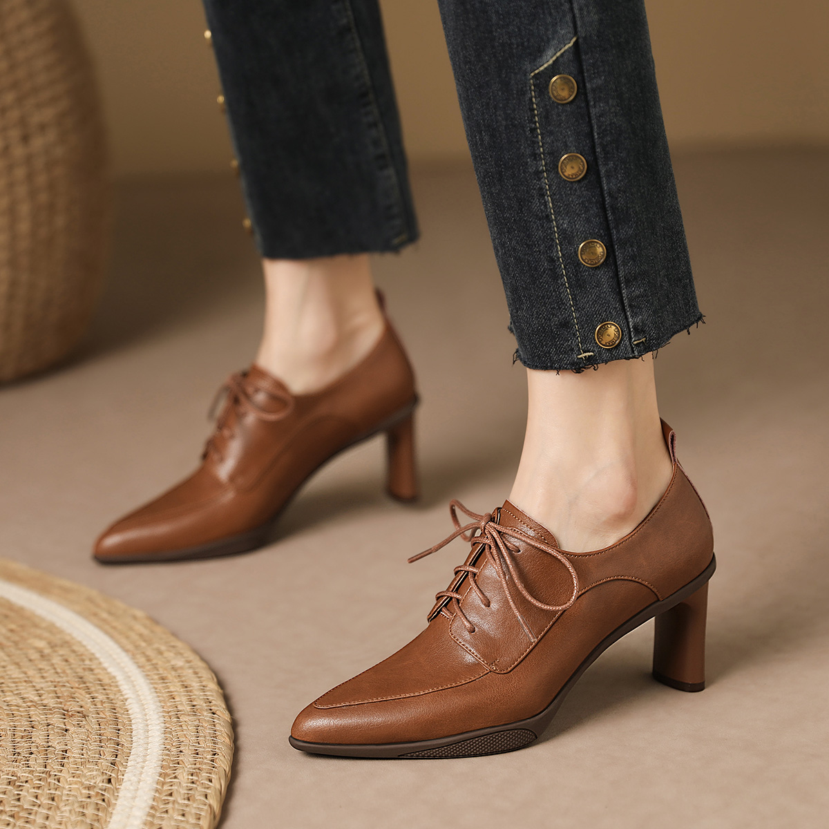 (W) Luiza Barcelos Pointed Lace-Up Retro 'Brown Block Heel' 圖 5