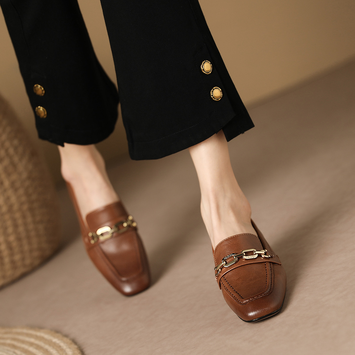 Order (W) 루이자 바르셀로스 뾰족굽 앵클부츠 (Luiza Barsel...) X901037