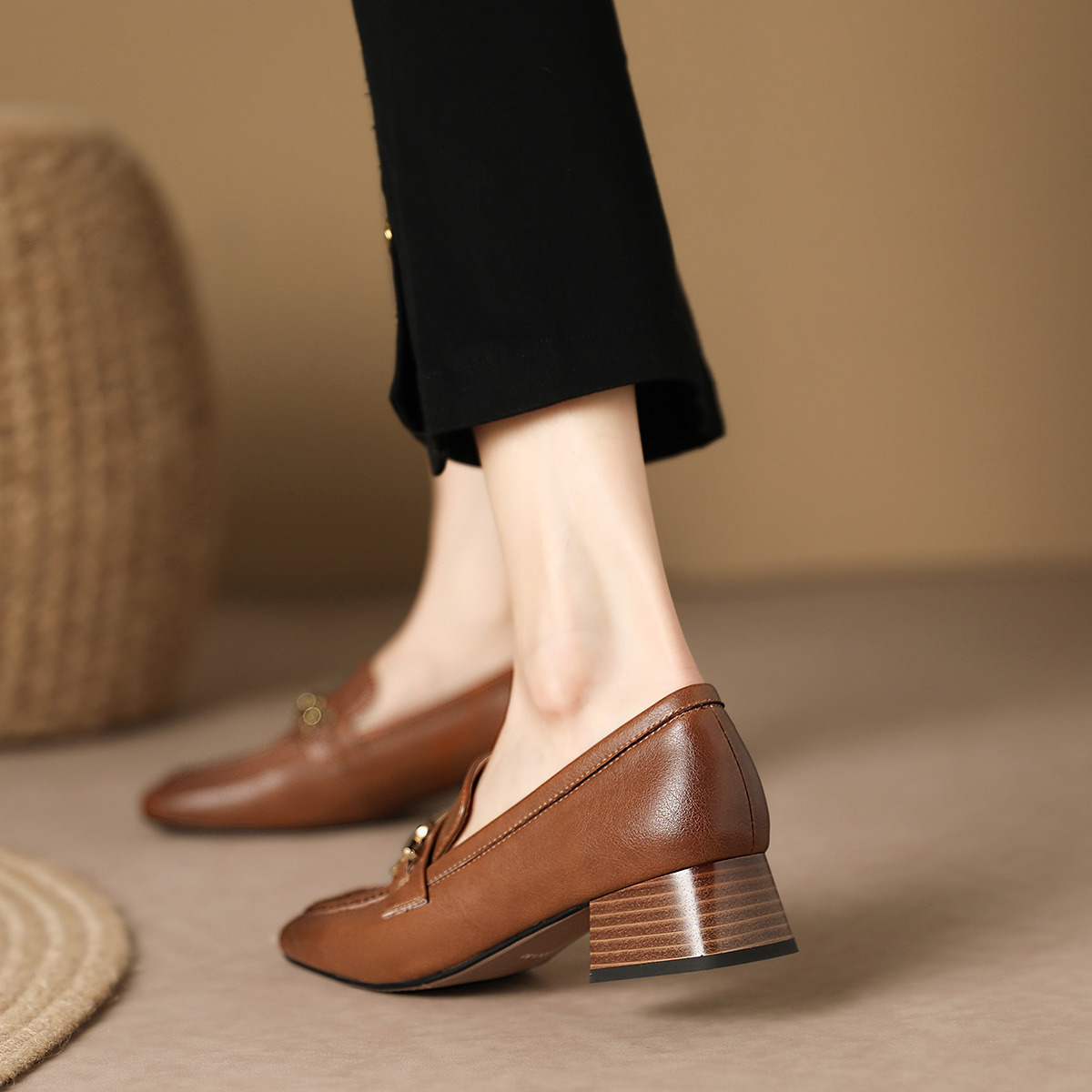 Shop (W) 루이자 바르셀로스 뾰족굽 앵클부츠 (Luiza Barsel...) X901037