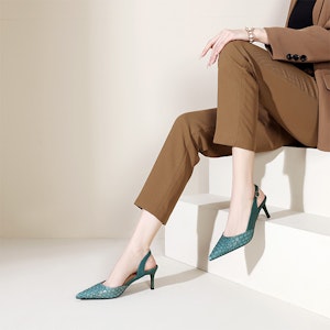 (W) Luiza Barcelos Hak Tinggi Elegan Lancip 'Birunya Elegan' XWP1SK0606 Order (W) Luiza Barcelos Hak Tinggi Elegan Lancip 'Birunya Elegan' XWP1SK0606