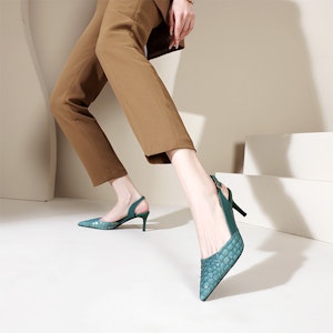 (W) Luiza Barcelos Hak Tinggi Elegan Lancip 'Birunya Elegan' XWP1SK0606 Purchase (W) Luiza Barcelos Hak Tinggi Elegan Lancip 'Birunya Elegan' XWP1SK0606