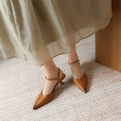 (W) Luiza Barcelos Sepatu Hak Lancip Kulit 'Caramel' XWP1SK0830 Cheap (W) Luiza Barcelos Sepatu Hak Lancip Kulit 'Caramel' XWP1SK0830
