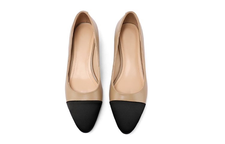 (W) Luiza Barcelos Pointed Toe Leather Sneakers 'Apricot Black' 圖 4