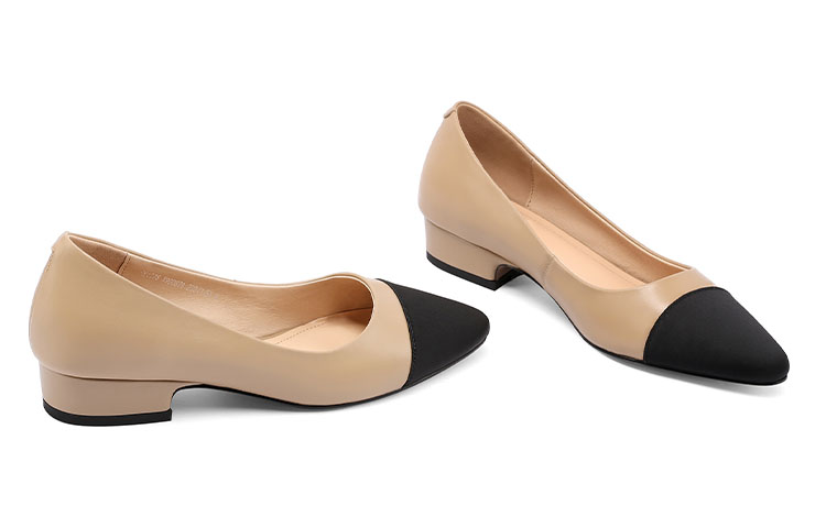 (W) Luiza Barcelos Pointed Toe Leather Sneakers 'Apricot Black' 圖 5