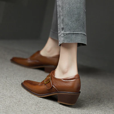 (Women) Luiza Barcelos Pointed Toe Metallic Buckle Chunky Heel 'Tan' X901041 Lookbook (Women) Luiza Barcelos Pointed Toe Metallic Buckle Chunky Heel 'Tan' X901041