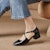(W) Luiza Barcelos Retro 'Tumit Chunky Hitam' X901152