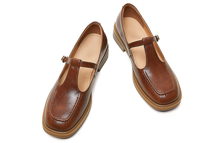 Purchase (W) Luiza Barcelos Retro 'Kulit Maron Mary Jane' X901043