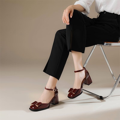 (W) Luiza Barcelos Retro Bow Block Heel 'Burgundy' Sepatu Hak Bata Merah XWP1SK0819 Order (W) Luiza Barcelos Retro Bow Block Heel 'Burgundy' Sepatu Hak Bata Merah XWP1SK0819