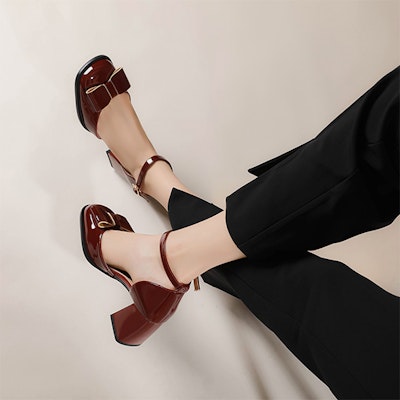 (Women) Luiza Barcelos Retro Bow Block Heel 'Burgundy' XWP1SK0819 Lookbook (Women) Luiza Barcelos Retro Bow Block Heel 'Burgundy' XWP1SK0819