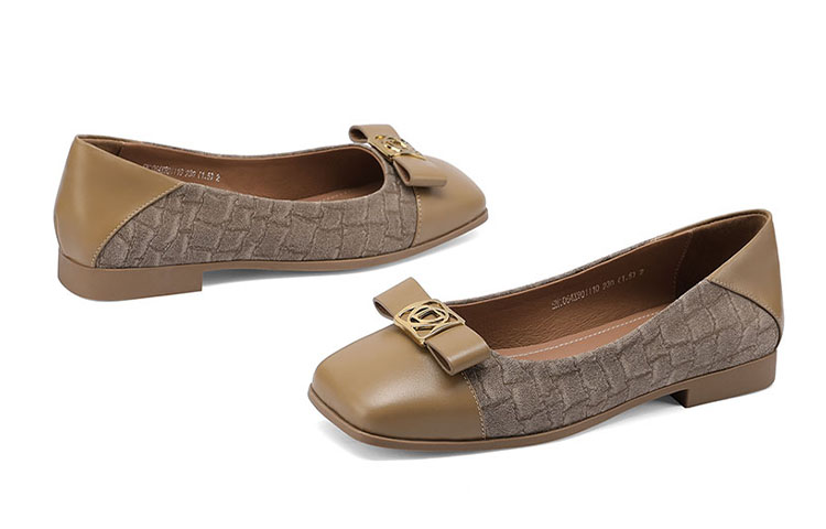 Shop (W) Luiza Barcelos 复古蝴蝶结金属扣「鳄鱼纹奶茶色」 X901110