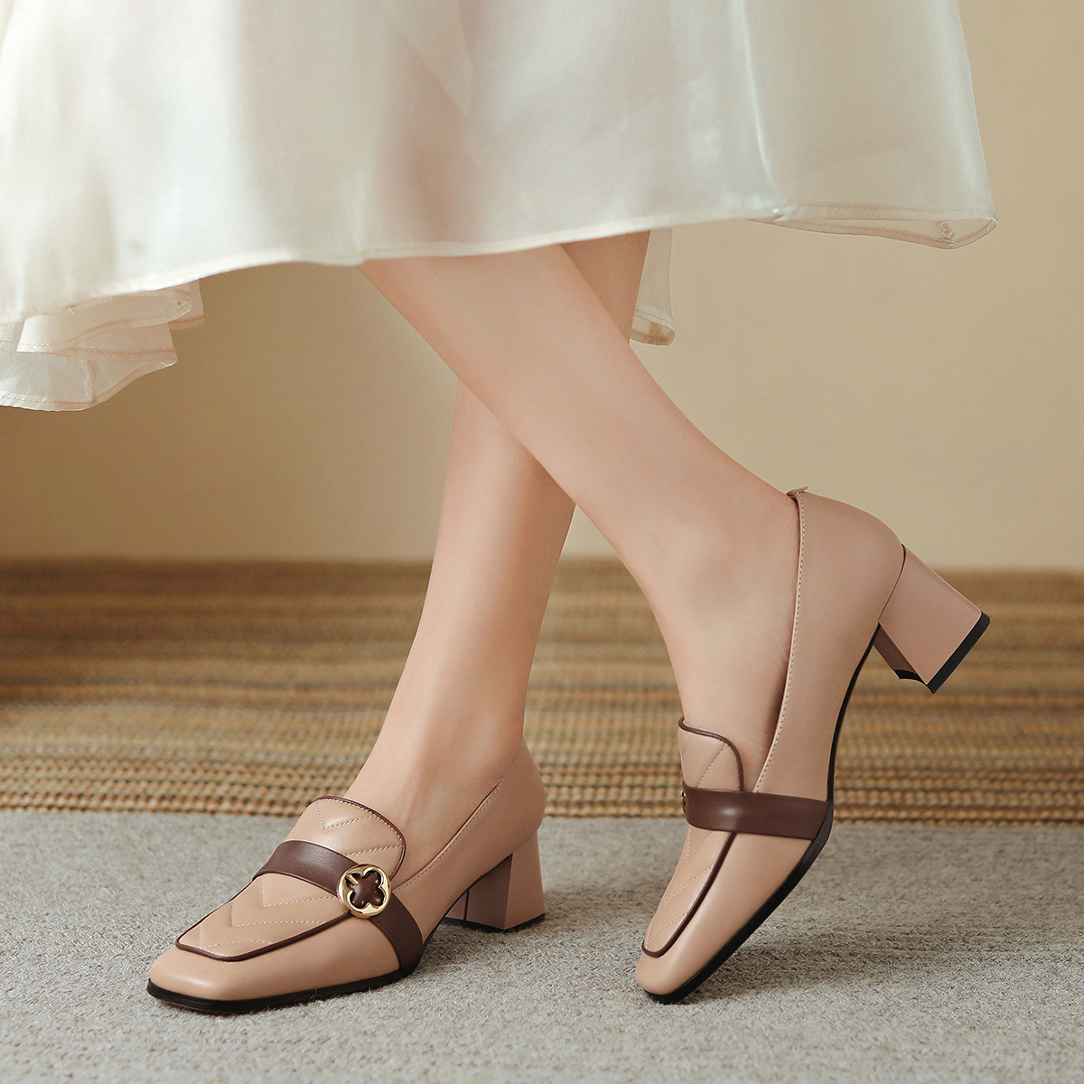 Shop (W) 루이자 바르셀로스 레트로 펌프스 (애프리콧/브라운) X900948