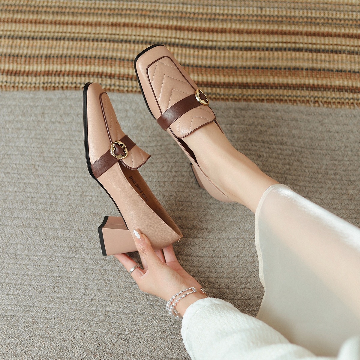 Purchase (W) 루이자 바르셀로스 레트로 펌프스 (애프리콧/브라운) X900948