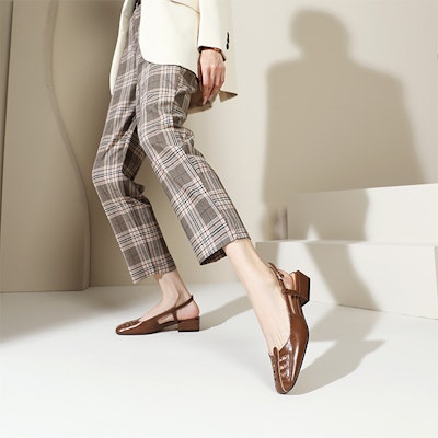 (W) 루이자 바르셀로스 레트로 컷아웃 힐 (브라운) XWP1SK0421 Shop (W) 루이자 바르셀로스 레트로 컷아웃 힐 (브라운) XWP1SK0421