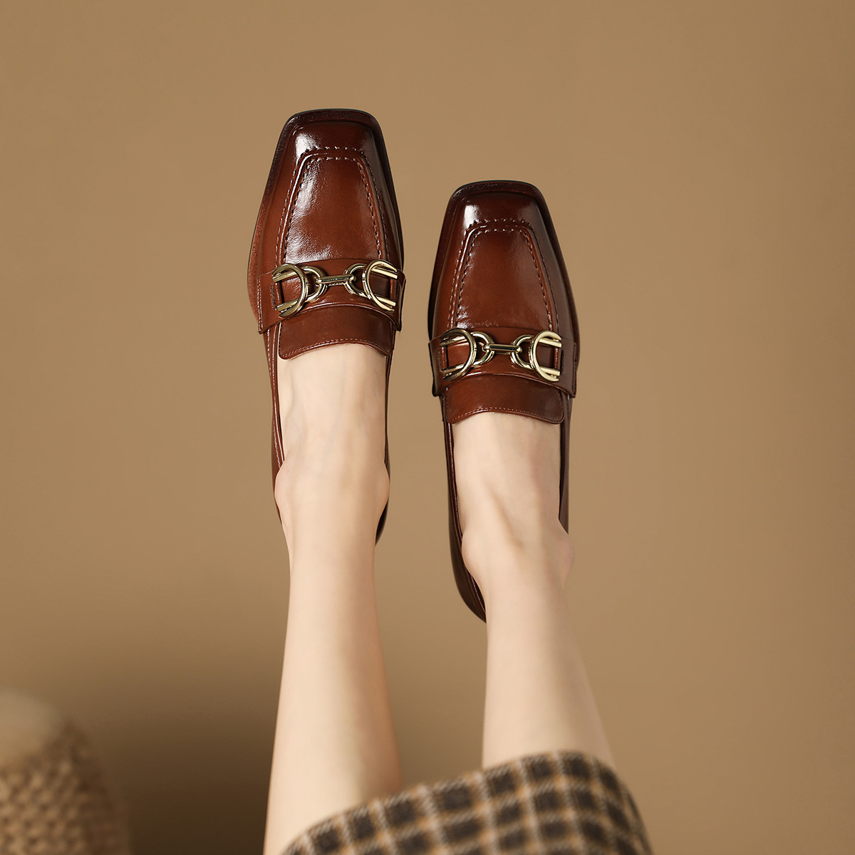 Purchase (W) Luiza Barcelos Sepatu Hak Retro 'Coklat dengan Gesper' X900890