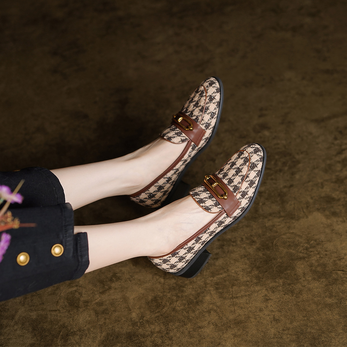 Details for (W) Luiza Barcelos 复古千鸟格厚跟乐福鞋 '棕色' X900987