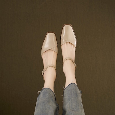 (W) Luiza Barcelos Tumit Tebal Runcing Gaya Retro 'Apricot' XWP1SK0626 Lookbook (W) Luiza Barcelos Tumit Tebal Runcing Gaya Retro 'Apricot' XWP1SK0626