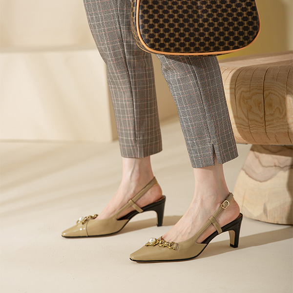 (W) Luiza Barcelos Retro Pointed-Toe High Heels 'Milk Coffee Buckle' 圖 8