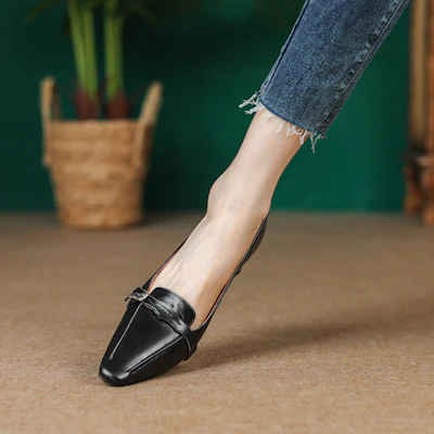 (W) Luiza Barcelos Sepatu Chunky Hak Tebal 'Coklat' Retro Pointed Toe X900815 1