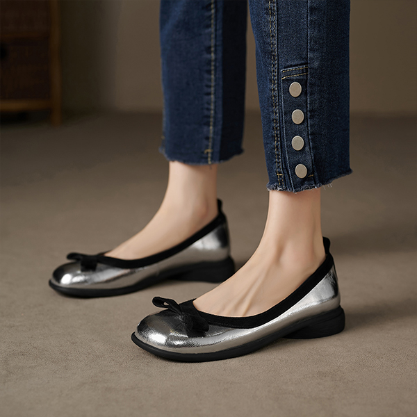 Details for (Women) Luiza Barcelos Round Toe Ballet Flat 'Silver Black' X901982