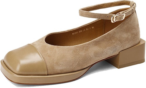 (W) Luiza Barcelos Heels Hak Blok 'Apricot Suede' dengan Round Toe & Buckle X901021 Lookbook (W) Luiza Barcelos Heels Hak Blok 'Apricot Suede' dengan Round Toe & Buckle X901021