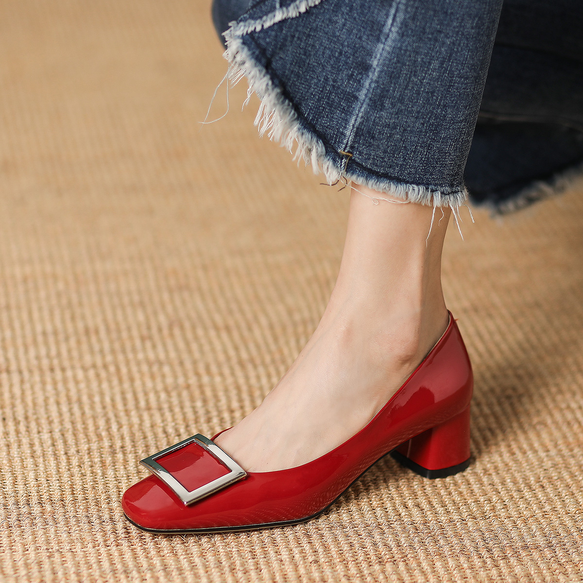 (W) Luiza Barcelos Round Toe Buckle Block Heels 4.5cm 'Cow Patent Leather' 圖 6