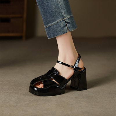 (W) 루이자 바르셀로스 버클 チャンキー힐 8.5cm (블랙) X901808 Details for (W) 루이자 바르셀로스 버클 チャンキー힐 8.5cm (블랙) X901808