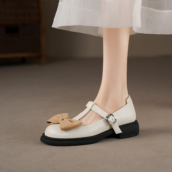 (W) Luiza Barcelos Round Toe Buckle Loafers 'Beige' 圖 7