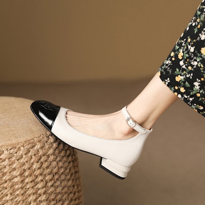 (W) Luiza Barcelos Sepatu Datar Kasual Gesper Beige Hitam X900867 Details for (W) Luiza Barcelos Sepatu Datar Kasual Gesper Beige Hitam X900867