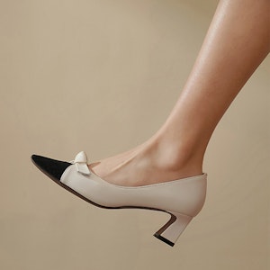 Luiza Barcelos 簡約時尚舒適圓頭 粗跟 高跟鞋 女款 米白色 Details for Luiza Barcelos 簡約時尚舒適圓頭 粗跟 高跟鞋 女款 米白色