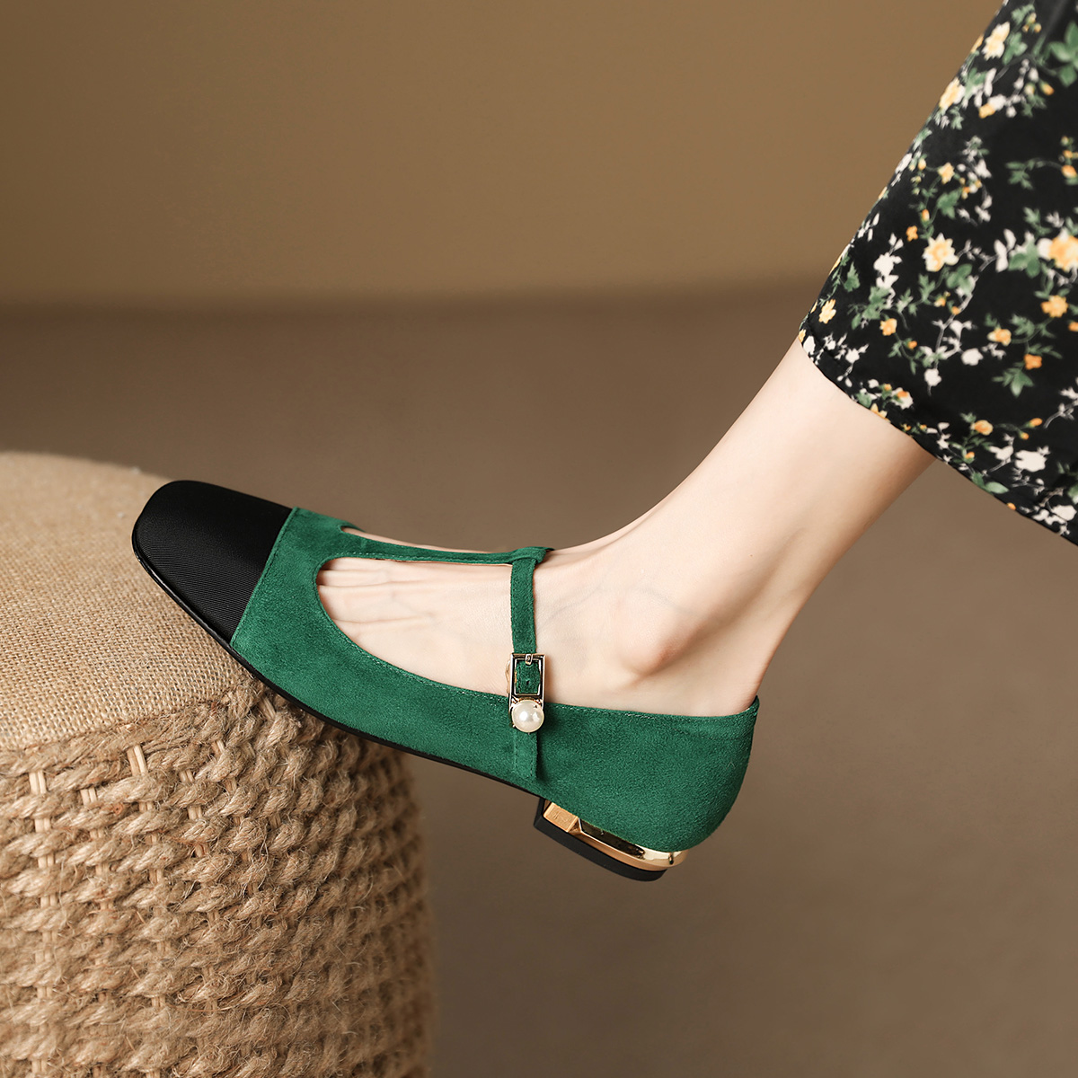 Purchase (W) 루이자 바르셀로스 청키힐 (캐주얼 그린) X900951