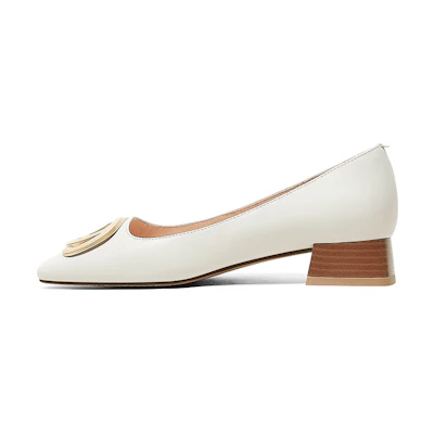 (W) Luiza Barcelos Round Toe Low-Top Heeled Shoes with Metal Buckle 'Beige'